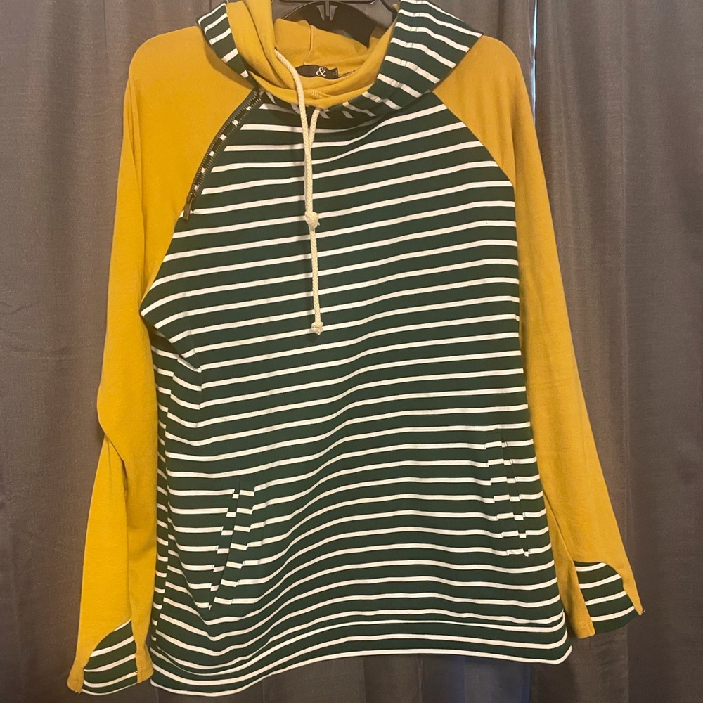 Ampersand. Green/White Stripe Hoodie with Gold Sleeves. XL.